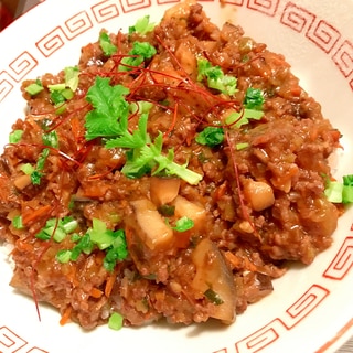 うまうま根菜皮とたんかく牛のごろごろ蓮根麻婆飯